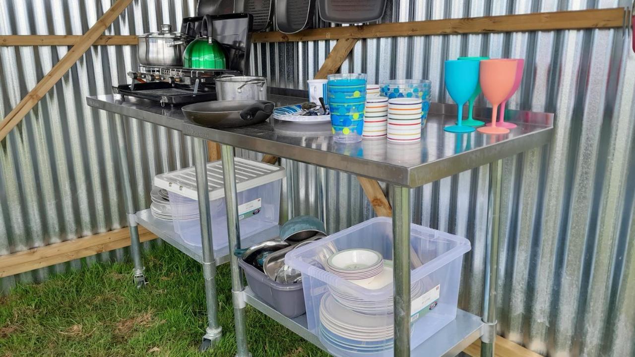 Cornish Skies Glamping Pool Eksteriør billede