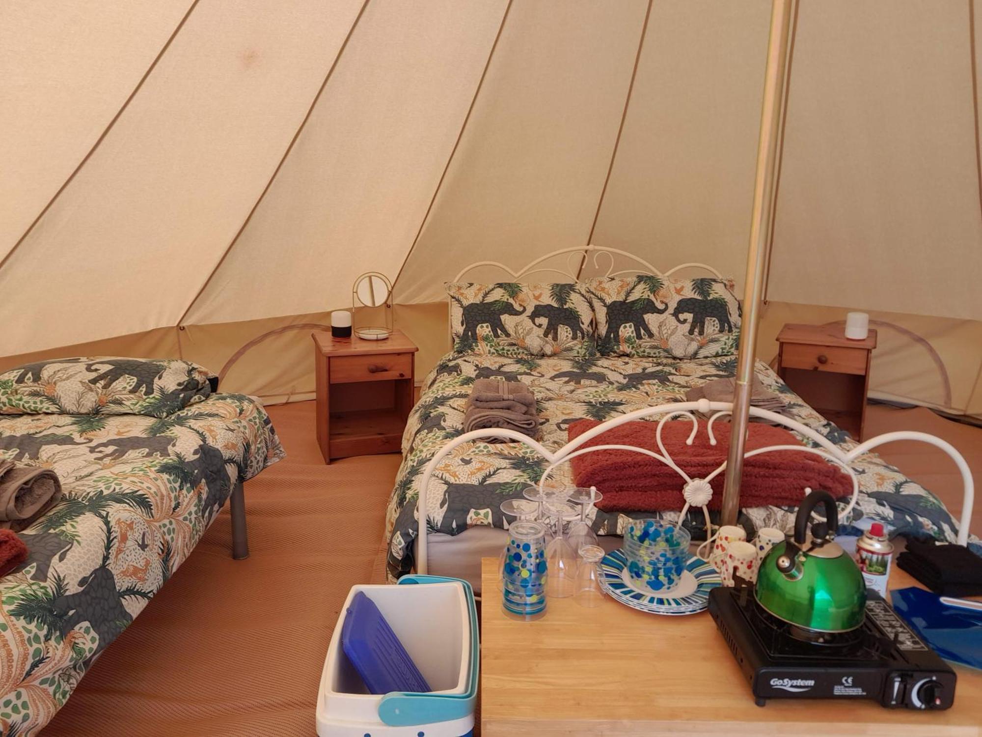 Cornish Skies Glamping Pool Eksteriør billede